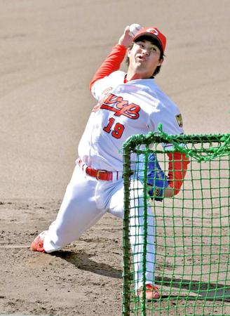 　フリー打撃に登板した野村