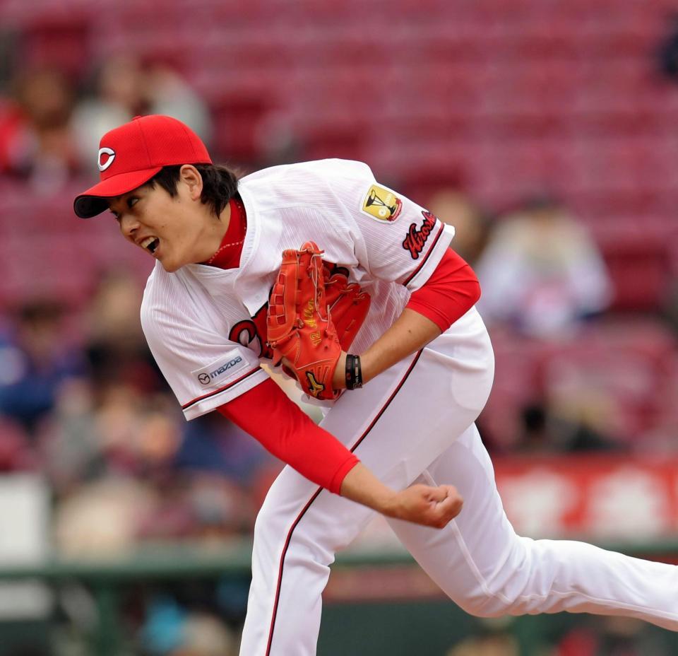 力投する九里＝マツダスタジアム