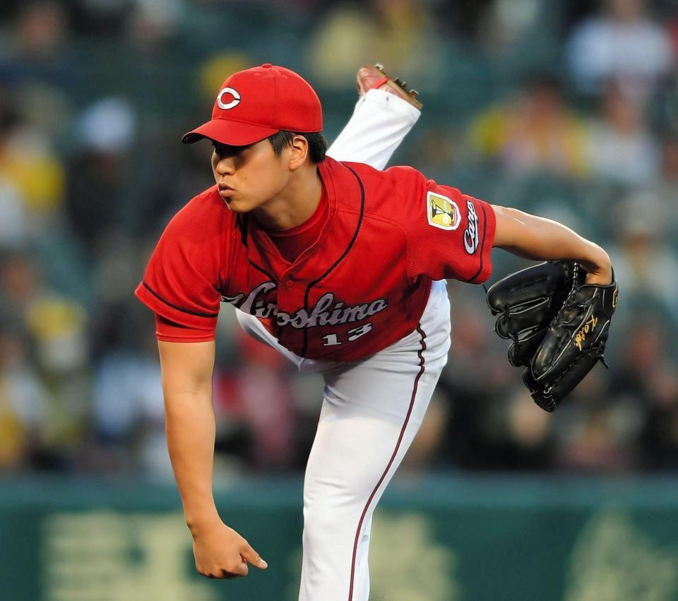 力投する広島・加藤拓也＝甲子園（撮影・北村雅宏）