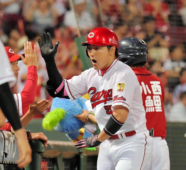 広島、連敗止め貯金20!丸が通算100号&決勝弾の2発「最高で~す」