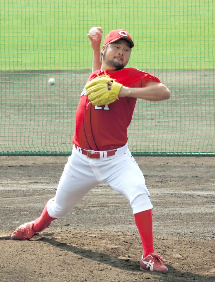 　フリー打撃に登板した中崎