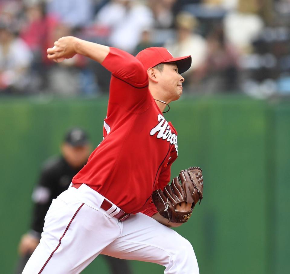 力投する広島・大瀬良大地＝長崎ビッグＮスタジアム（撮影・飯室逸平）