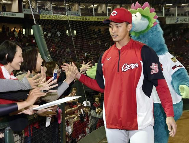 中村祐、初登板初勝利に「正直、できすぎたので怖い」