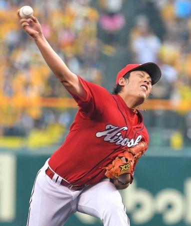 　力投する九里（撮影・北村雅宏）