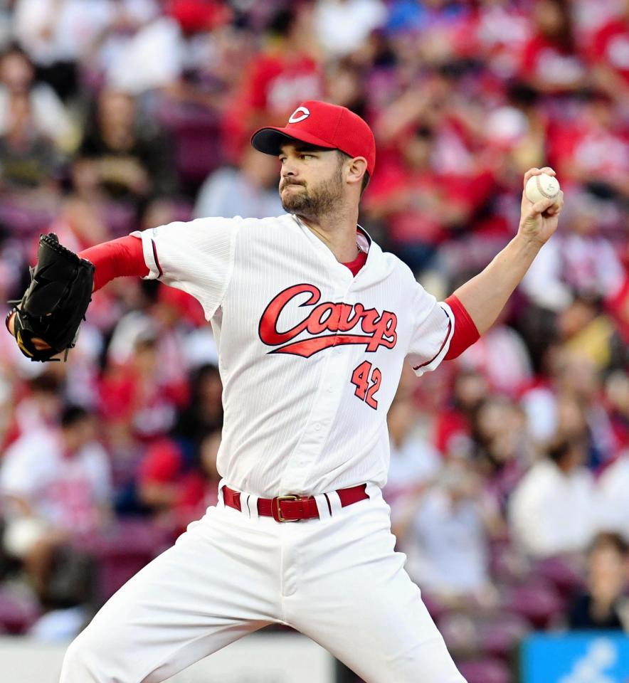 先発で力投を見せるジョンソン（撮影・飯室逸平）