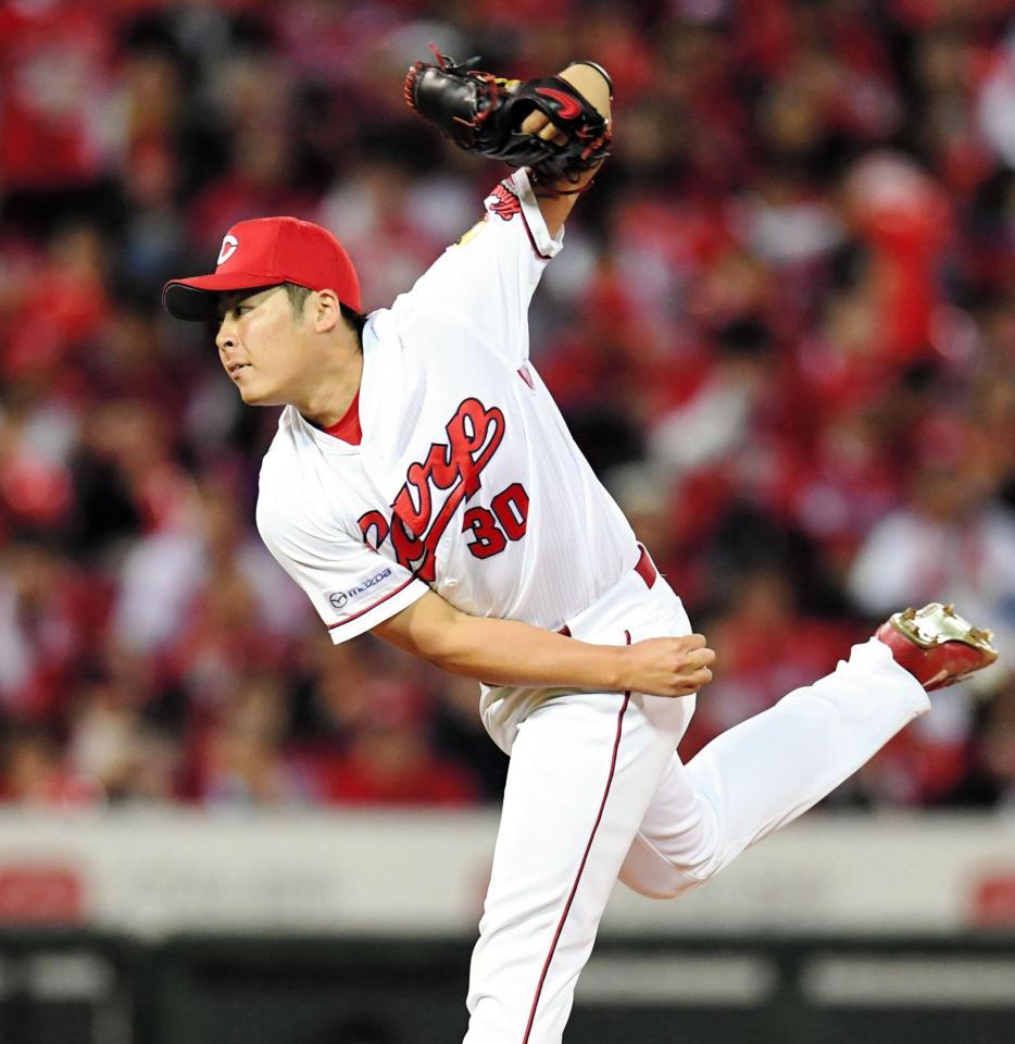 ７回、好リリーフを見せる広島・一岡竜司＝マツダスタジアム（撮影・飯室逸平）