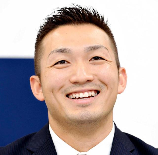 鈴木 地元で 大スター とばったり 東京 下町の駐車場で 奇跡の共演 カープ デイリースポーツ Online