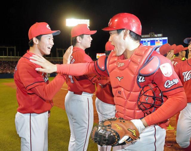 磯村、攻守でキラリ「キャッチャーとして最高」９年目で初の完封リレー