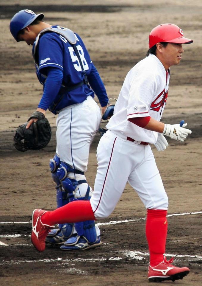 由宇練習場でのウエスタン中日戦の七回に代打で出場した長野は、四球を選び出塁する