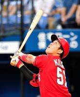 １回、三邪飛に倒れ、天を仰ぐ小園