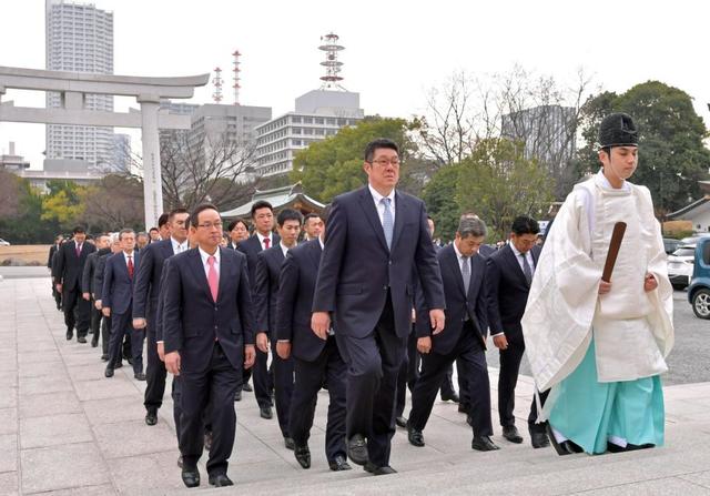 広島・佐々岡監督「リーグ優勝、日本一を目指す」首脳陣が必勝祈願
