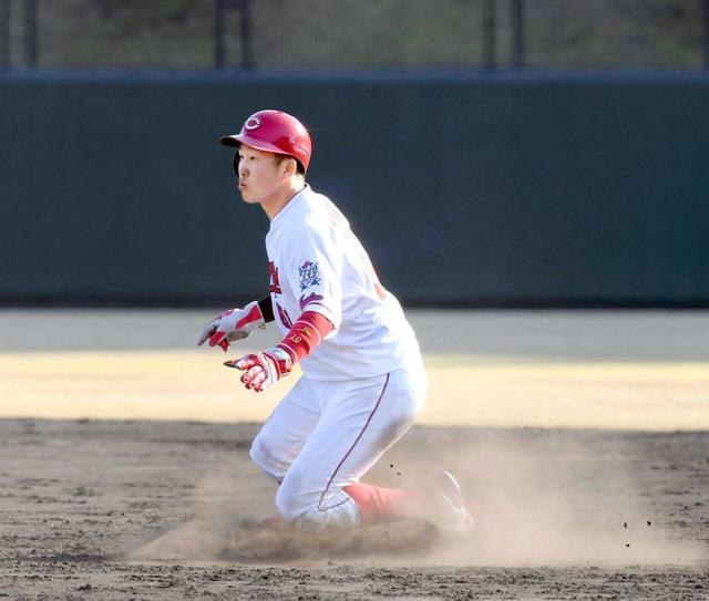カープ小園、開幕レギュラーへ積極プレー　「６番・遊撃」で２安打１盗塁