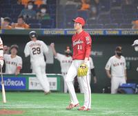 ４回、同点を許した森下（撮影・堀内翔）