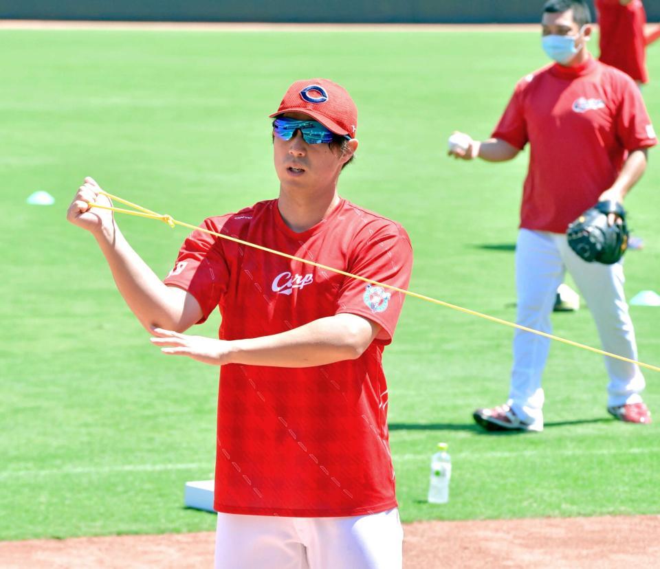 　トレーニングをする野村（撮影・立川洋一郎）