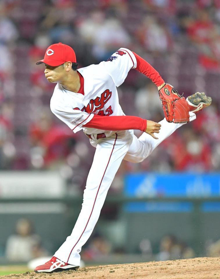 ７回表に登板し、１イニングを無失点に抑えた広島・島内颯太郞＝マツダスタジアム（撮影・立川洋一郎）