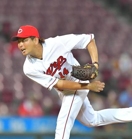 ８回２失点の好投で５勝目を挙げた大瀬良（撮影・立川洋一郎）