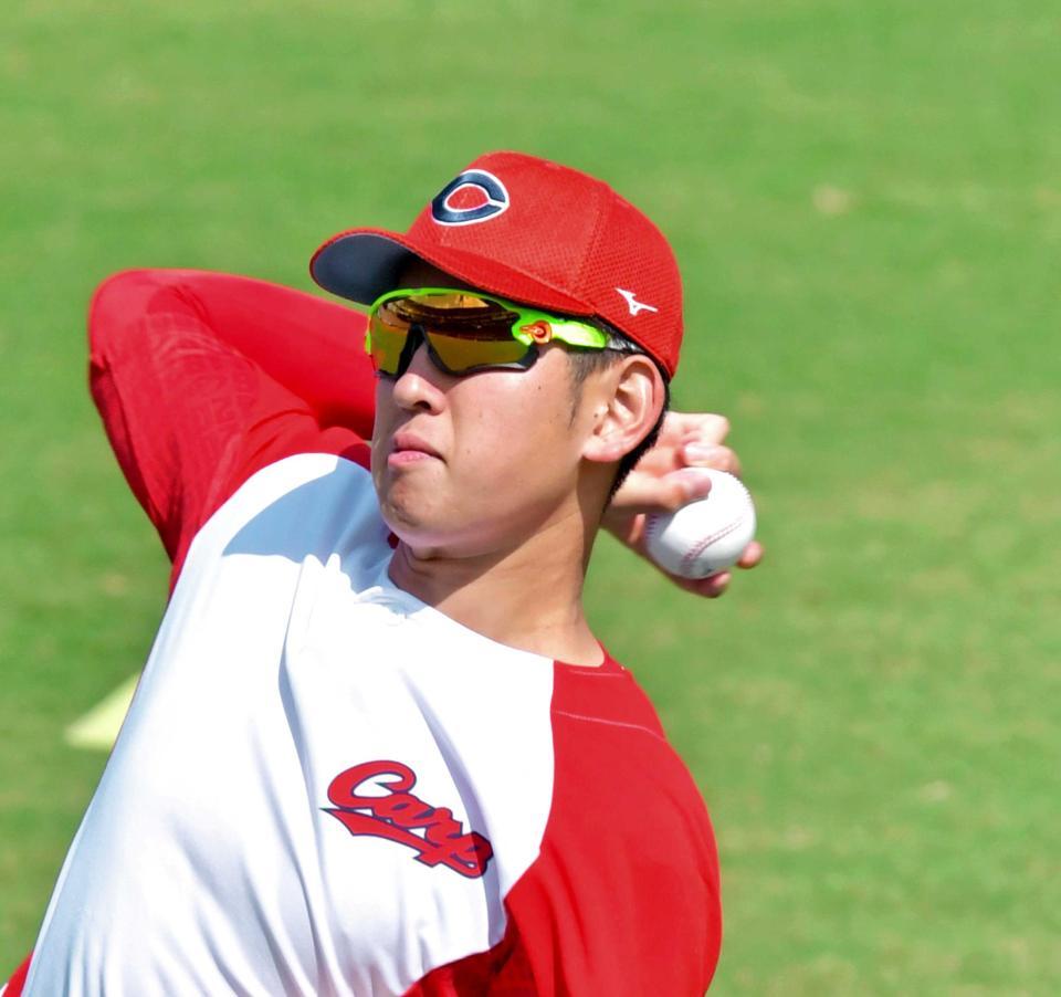 　登板へ向けて調整する遠藤（撮影・立川洋一郎）