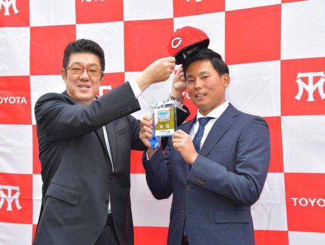 広島・ドラ１栗林、佐々岡ロード歩む　１年目に１３勝＆１７Ｓ挙げた指揮官が目標