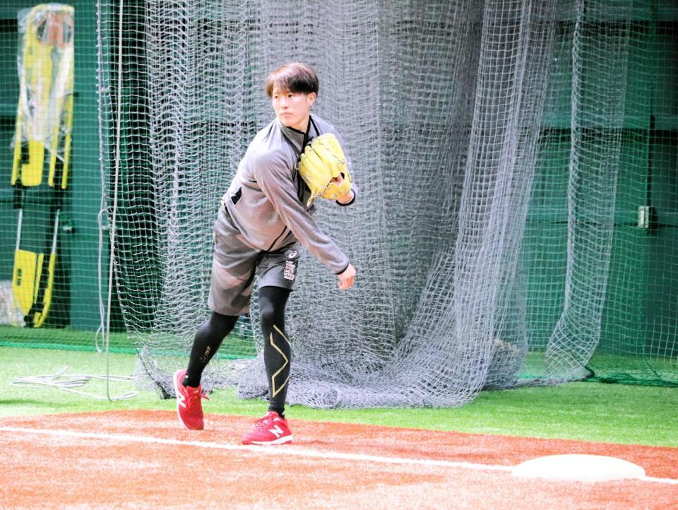 　合同自主トレに合流した広島・森下