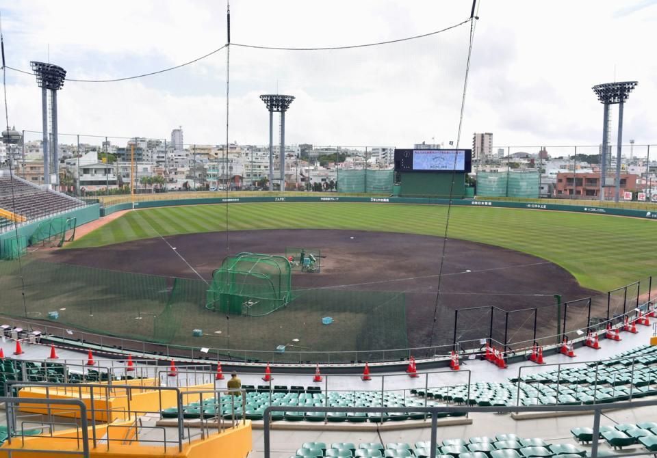 　コザしんきんスタジアム