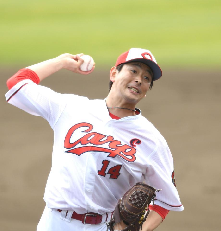 シート打撃に登板し、力投する広島・大瀬良大地（撮影・北村雅宏）