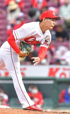 　７回表にプロ初登板し、１イニングを無失点に抑えた森浦（撮影・立川洋一郎）