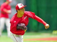 キャッチボールをして調整する玉村（撮影・立川洋一郎）