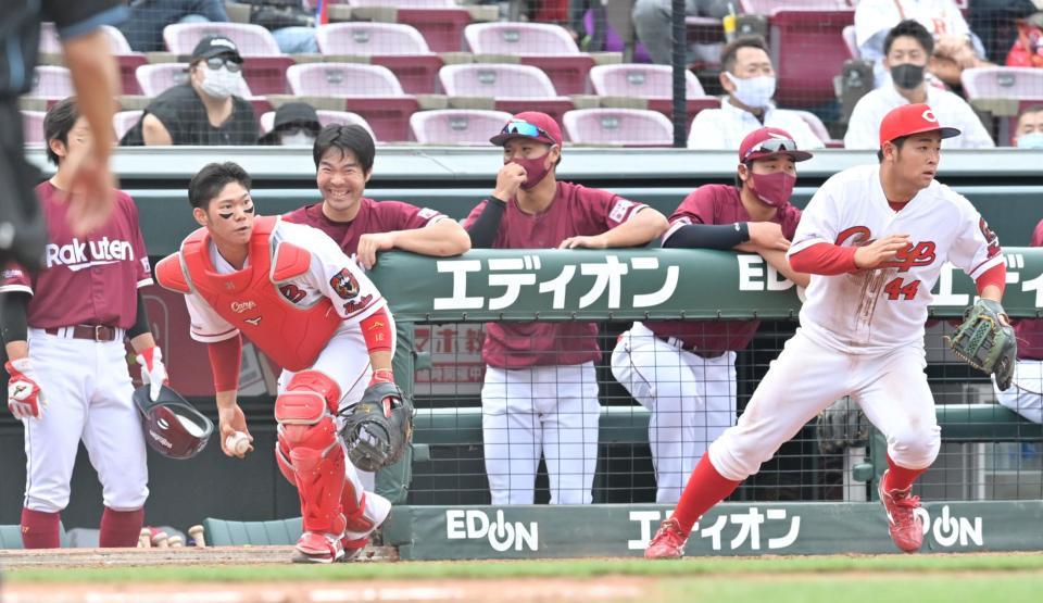 広島 佐々岡監督 ２者連続スクイズを決められての逆転負けに 反省し また明日 広島カープ デイリースポーツ Online