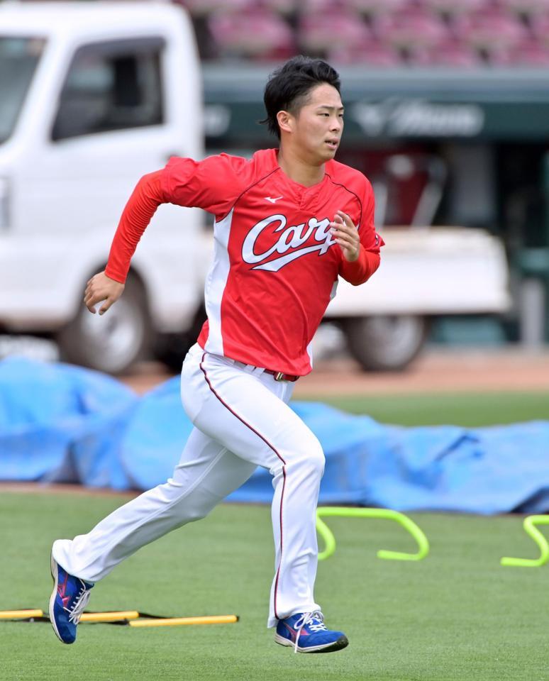 登板に向けて調整する玉村（撮影・立川洋一郎）