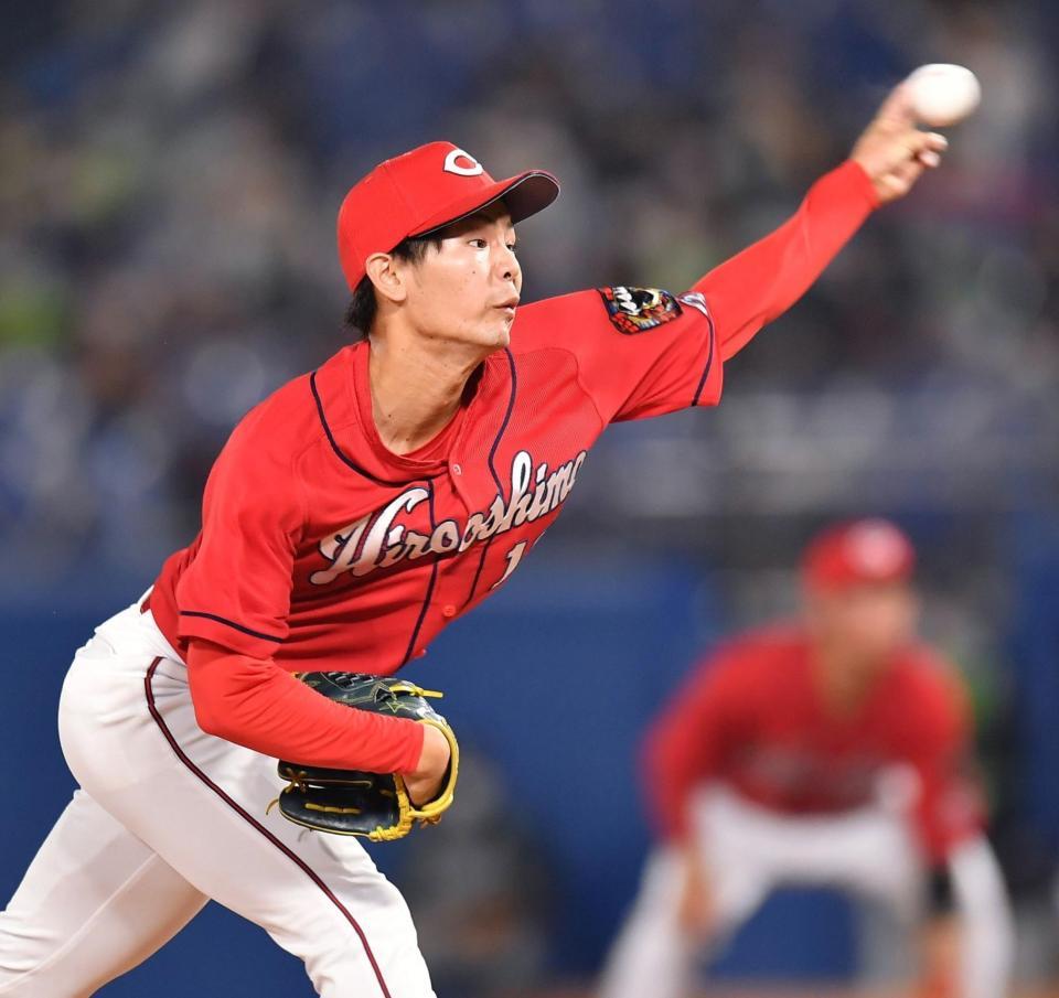 ９回に登板し力投する森浦（撮影・西岡正）