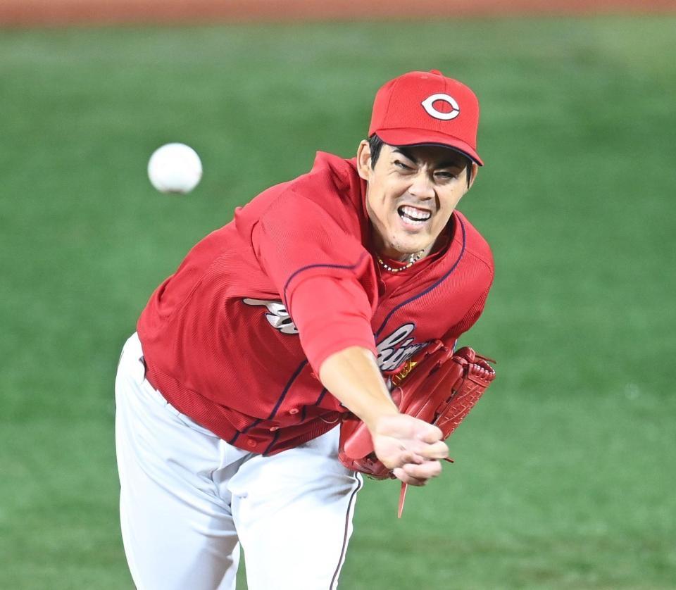 　鬼気迫る表情で力投する九里（撮影・高石航平）