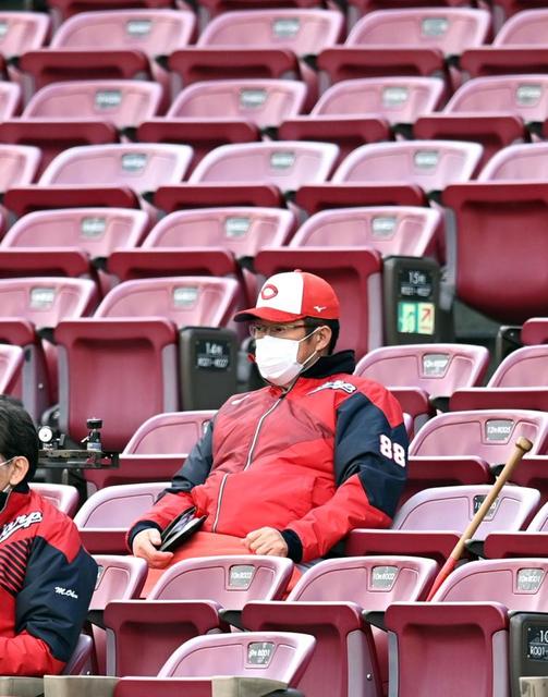 広島・佐々岡監督が喝！アピール不足の遠藤、山口に「期待外れ」