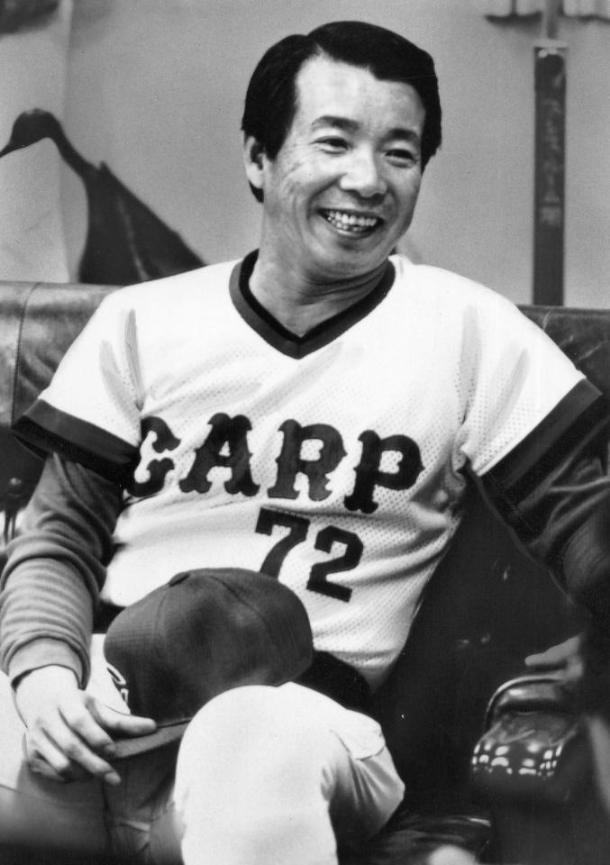 笑顔の広島・古葉竹識監督＝１９８４（昭和５９）年６月、広島市民球場