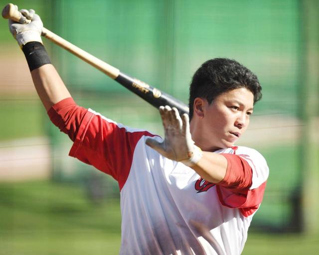 広島・大盛“龍馬塾”入門　硬いスイング柔らかく　飛躍へ決意の弟子入り