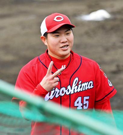 　登板を終えて笑顔を見せる松本（撮影・立川洋一郎）