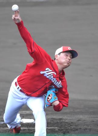 ランチ特打で打撃投手を務める栗林（撮影・北村雅宏）