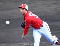 　４回から登板し、無失点に抑える好投を見せた塹江（撮影・北村雅宏）