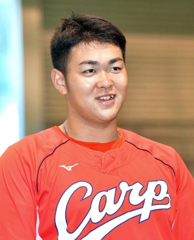 カープの主砲を目指す意気込みを語る林（撮影・立川洋一郎）