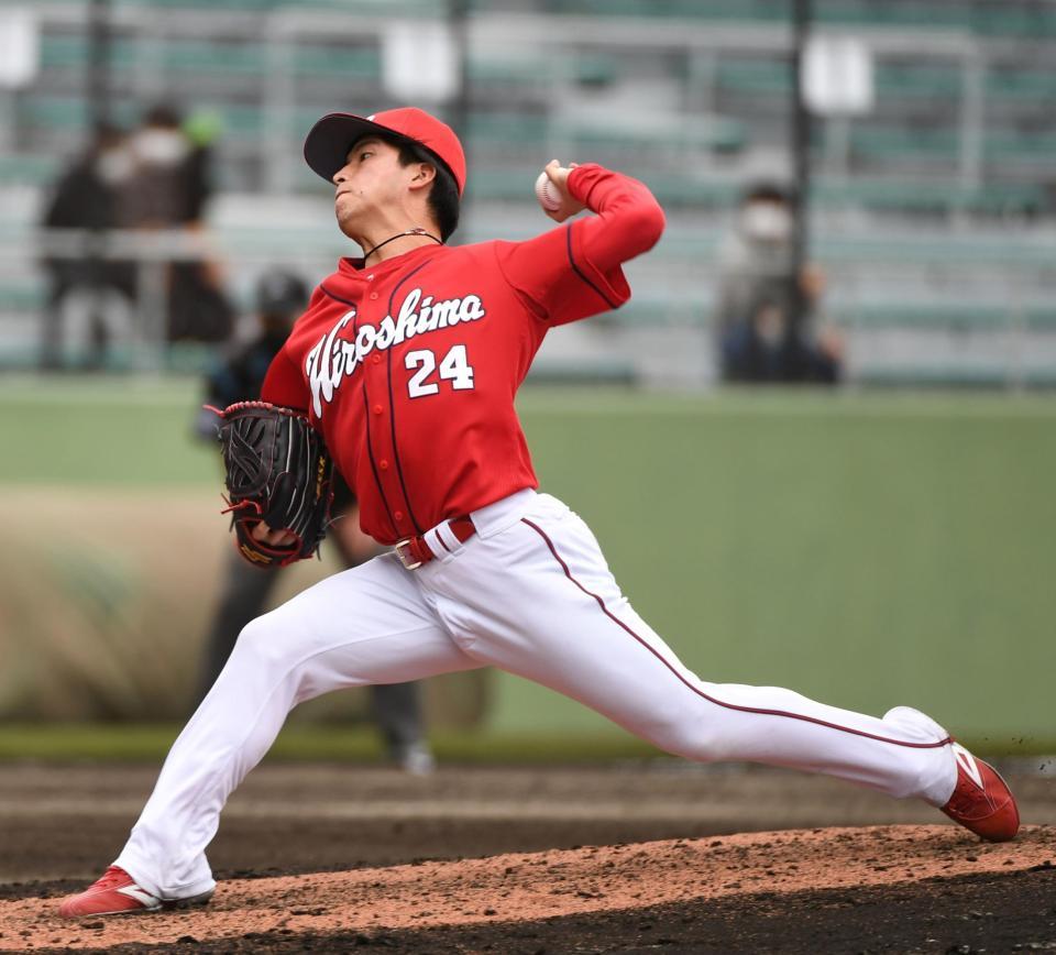 　６回裏に登板し３者連続三振を奪った黒原（撮影・佐藤厚）