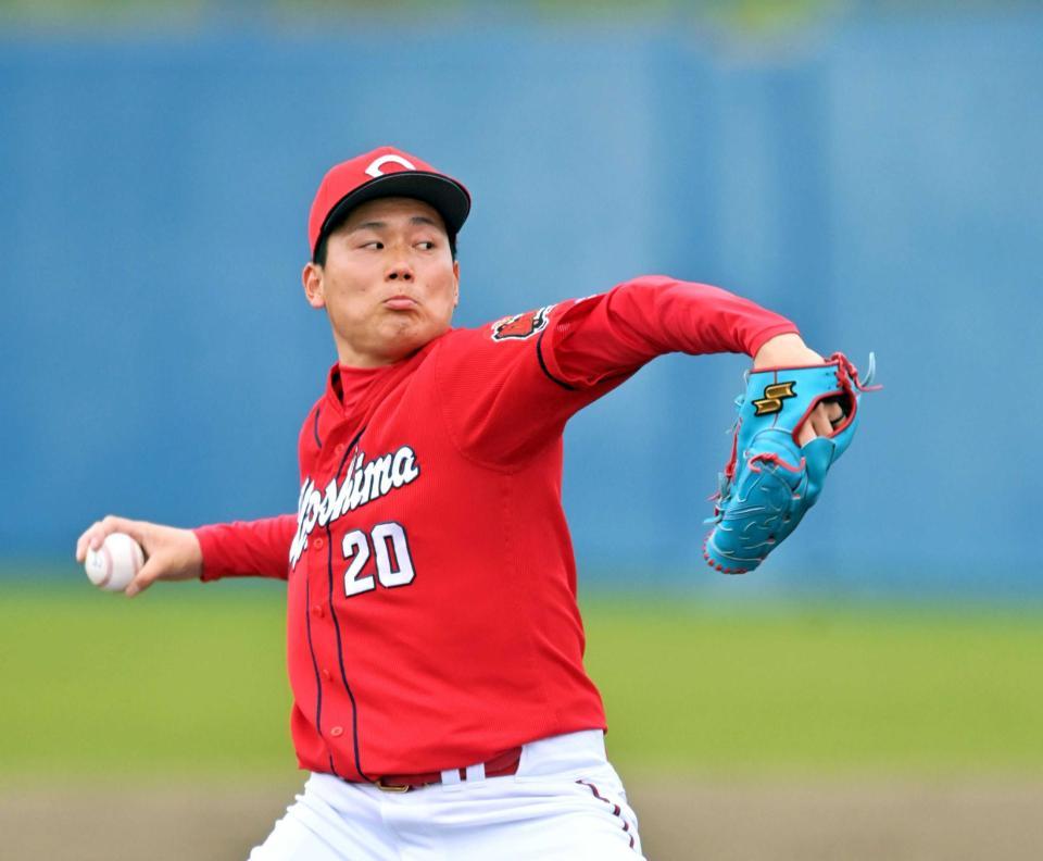 ８回裏に登板して三者凡退に退ける圧巻の投球を見せた栗林（撮影・立川洋一郎）