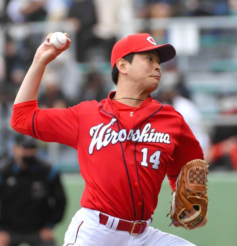 巨人打線相手に好投する大瀬良（撮影・佐々木彰尚）