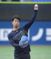 　投手指名練習に参加した玉村（撮影・伊藤笙子）
