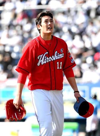 　先発で５回を投げ９安打８失点と炎上した九里（撮影・佐藤厚）