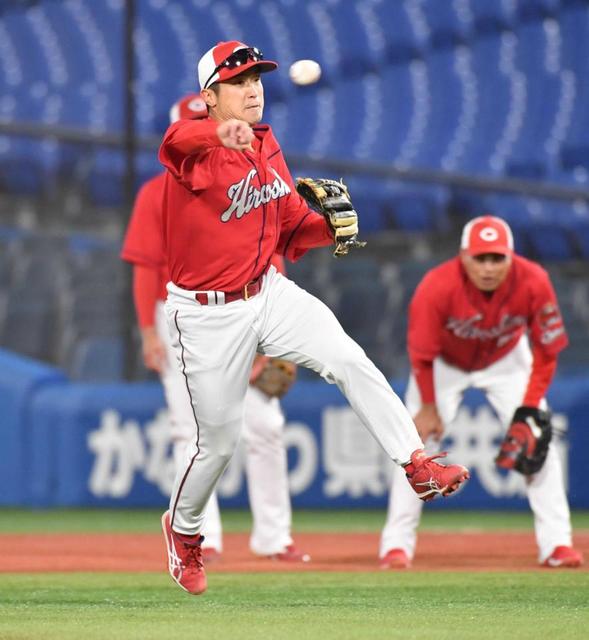 広島 上本初の開幕スタメン「8番・中堅」濃厚/広島カープ/野球