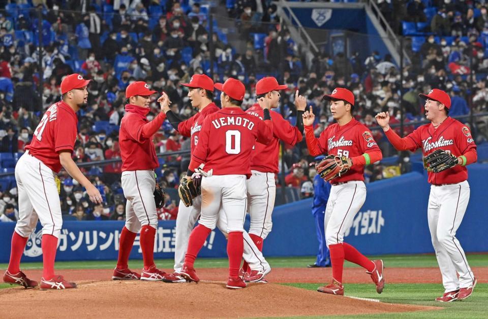 BBM2005 広島東洋カープ レギュラーカード No.C48 岡上和典