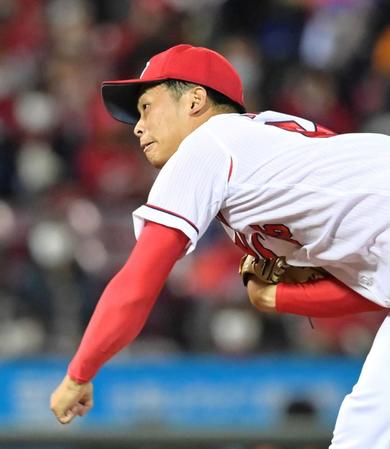 　巨人打線を相手に力投する先発の玉村（撮影・立川洋一郎）