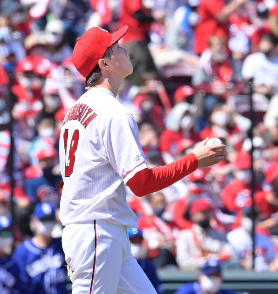 　１回、木下に適時打を打たれ宙を見つめる森下（撮影・立川洋一郎）