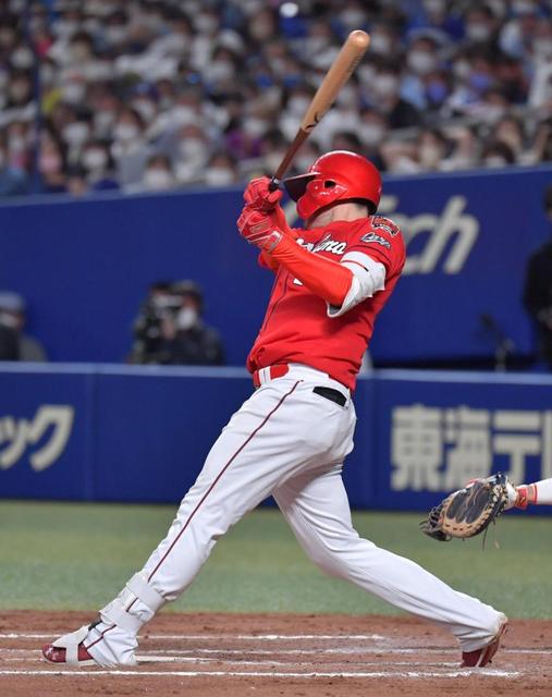 広島が八回に同点　今季防御率０・００のロドリゲスから西川、マクブルームの連続適時打で２得点