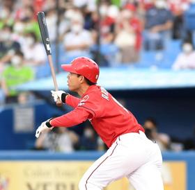 広島が２２安打１５得点爆勝で貯金「１」に　森下は８勝目
