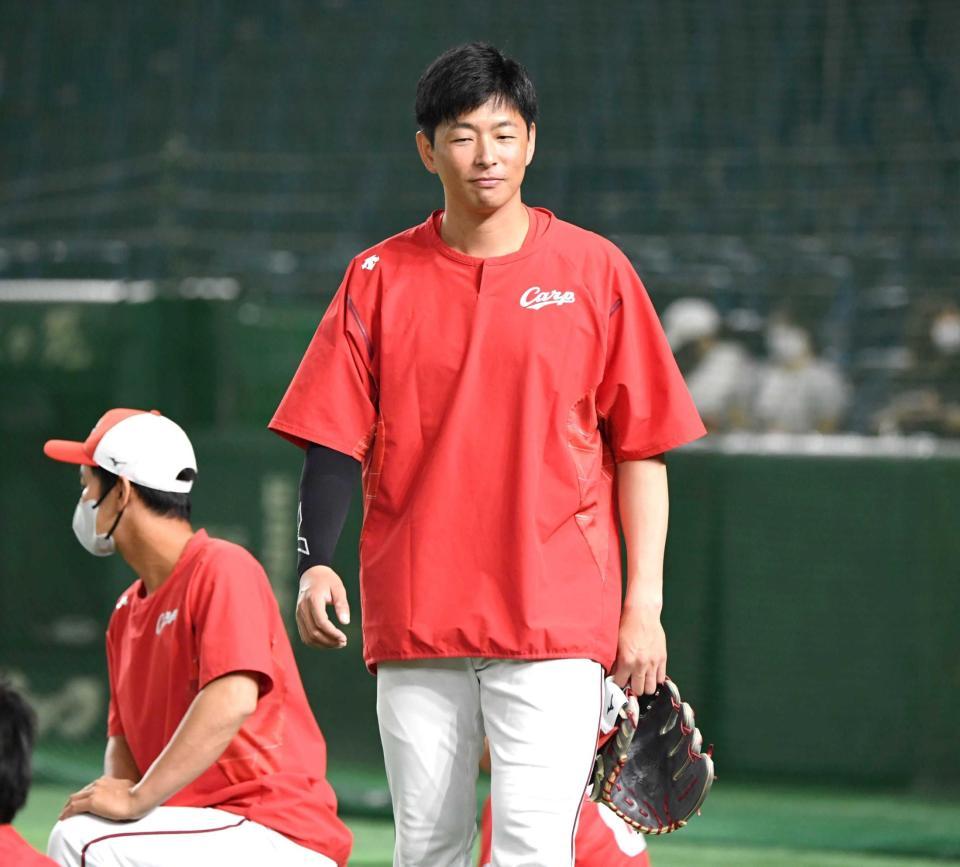 　試合前の練習には参加していたが、登録を抹消された大瀬良（撮影・棚橋慶太）